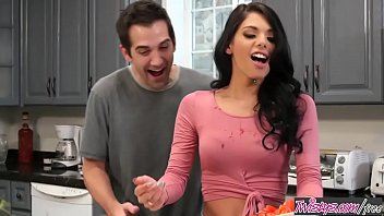 Video de porno doido com novinha rabuda tomando no cu